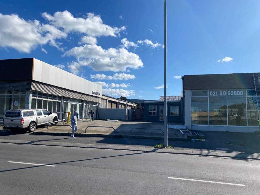 To Let commercial Property for Rent in Paarden Eiland Western Cape